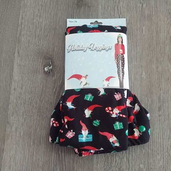 Holiday Leggings with Festive Gnome Print 3X - Picture 1 of 3